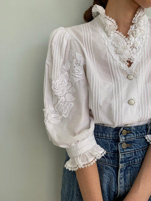 Vintage cotton lace applique balloon sleeve blouse