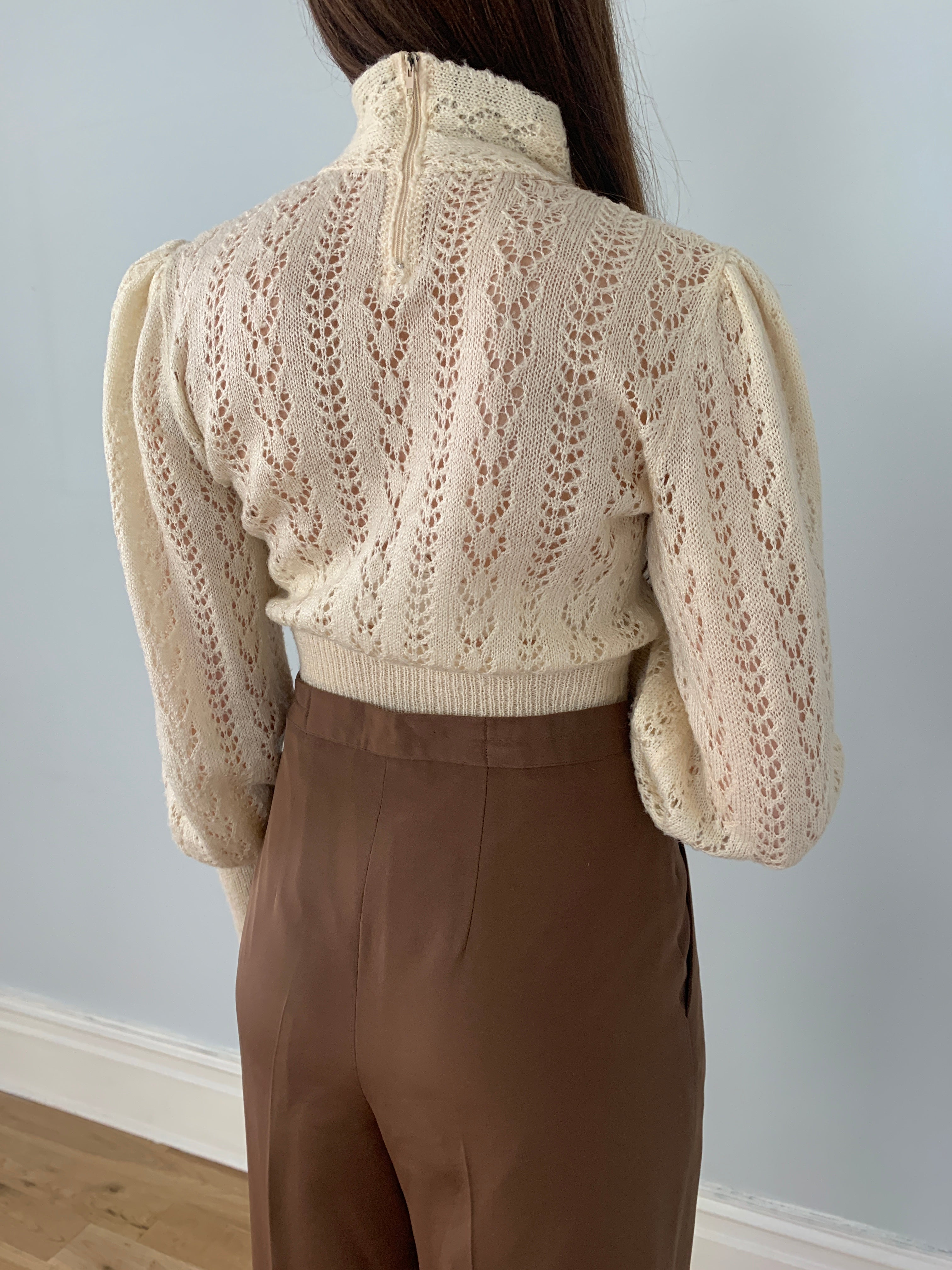 Beautiful vintage 1970s fine hand knitted jumper