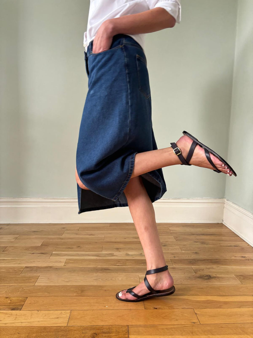 Vintage denim skirt UK12-14