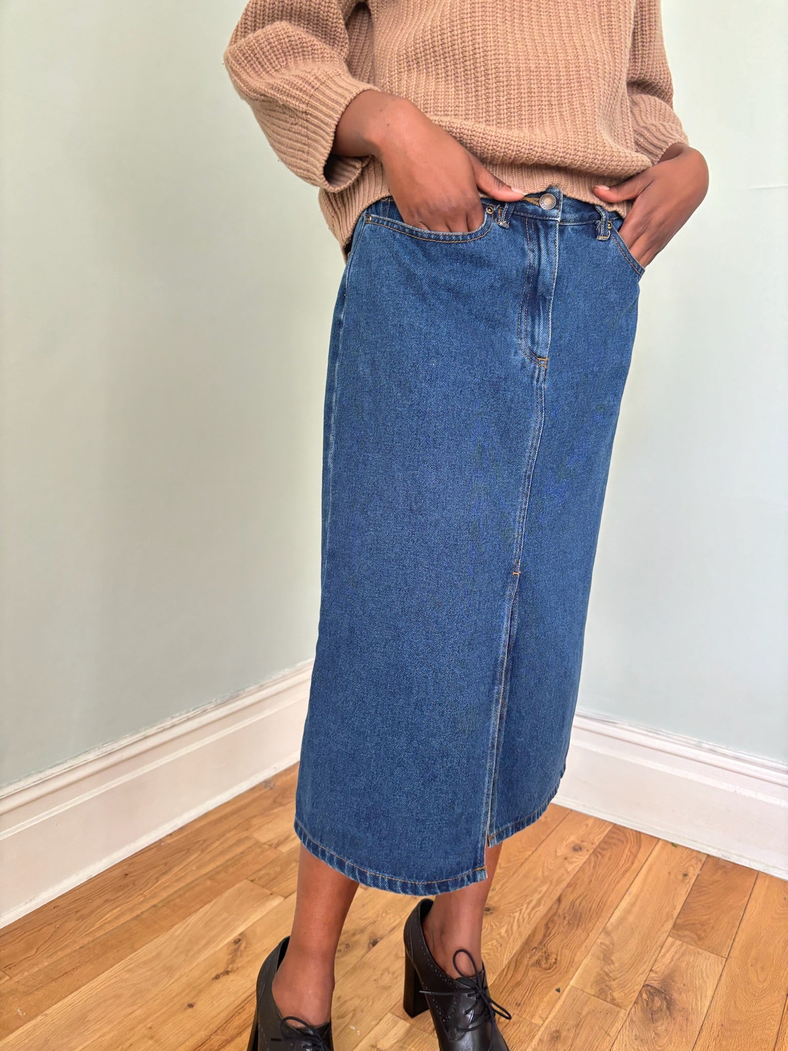 Vintage denim skirt UK12-14