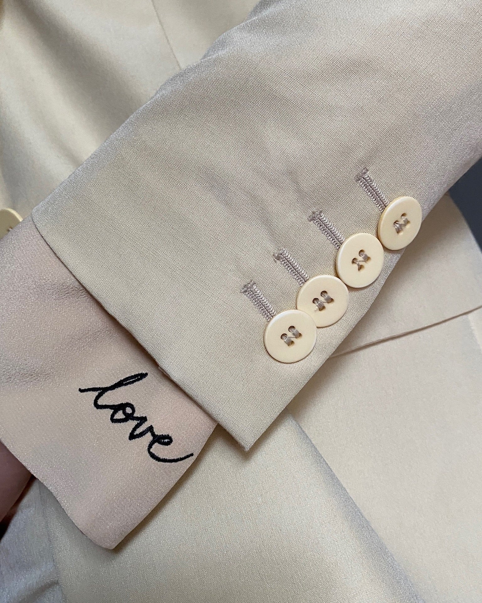 Vintage embroidered LOVE blouse 27