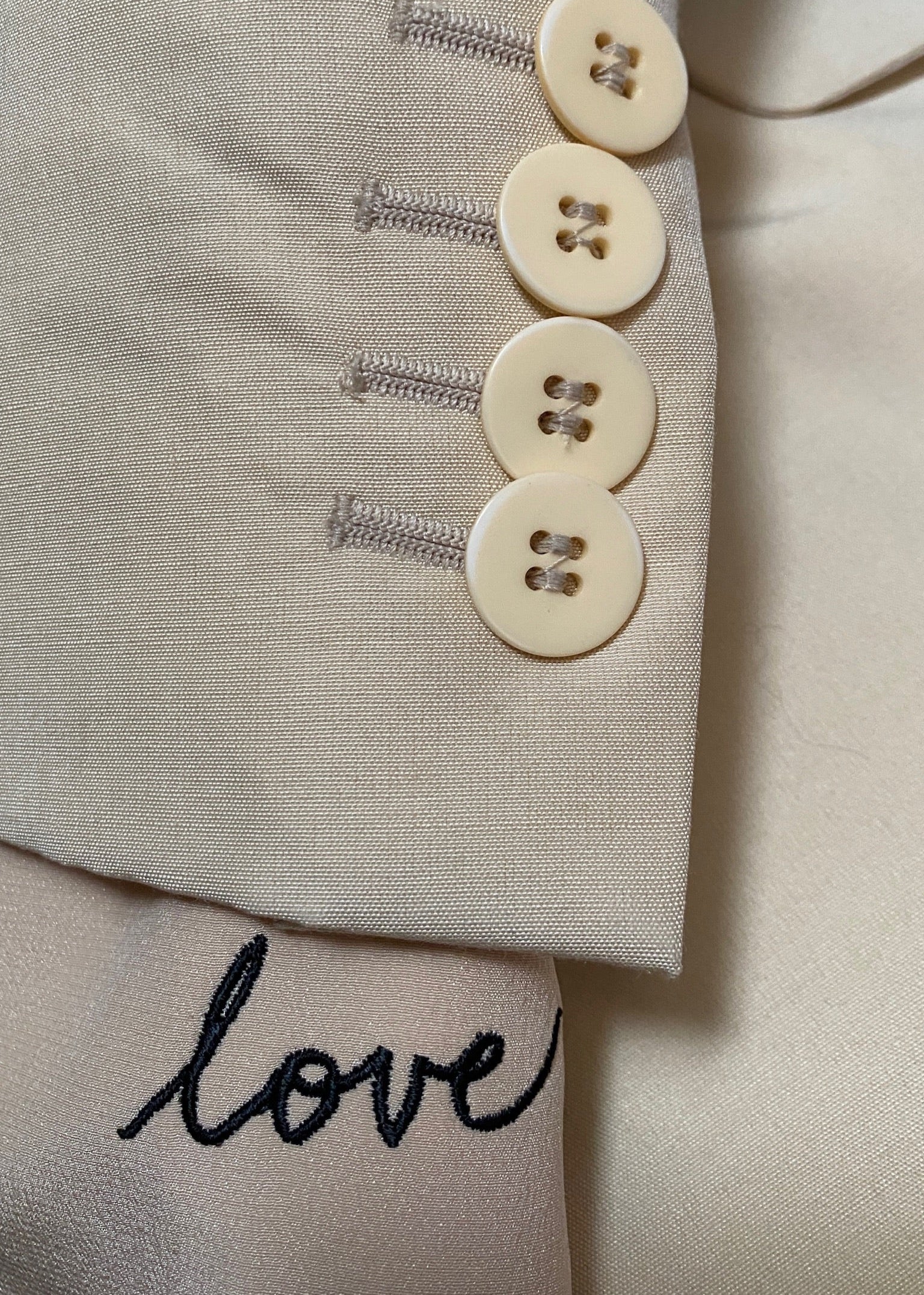 Vintage embroidered LOVE blouse 27