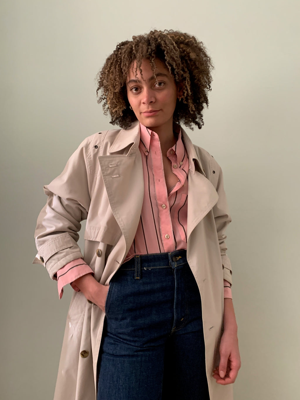 Vintage trench coat with eyelet details UK8-10