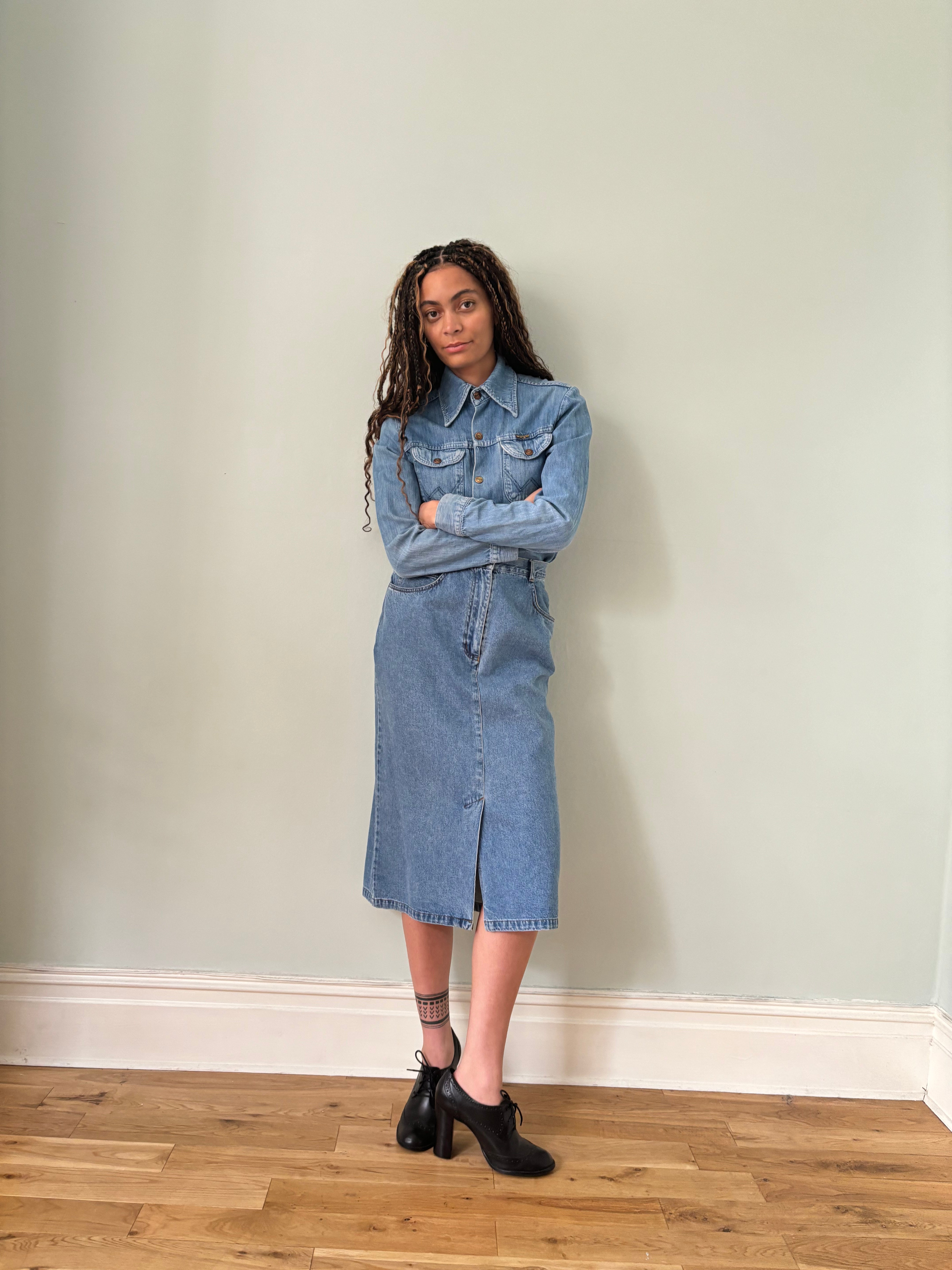 Vintage midi denim skirt UK10-12