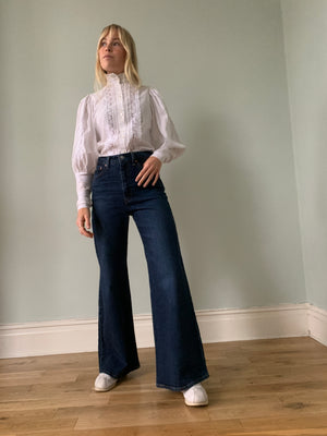 Levi ribcage flare jeans W27"