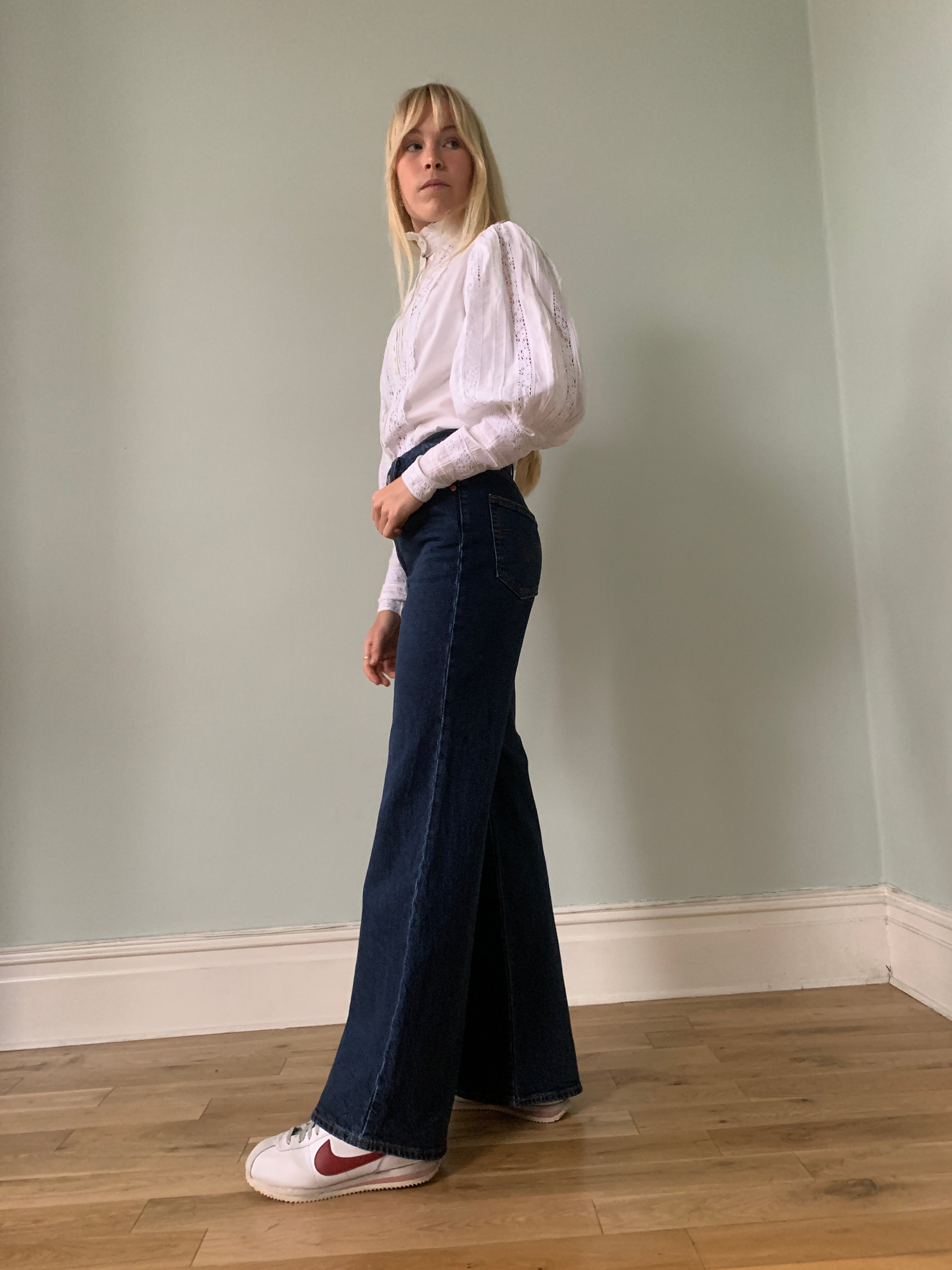 Levi ribcage flare jeans W27"