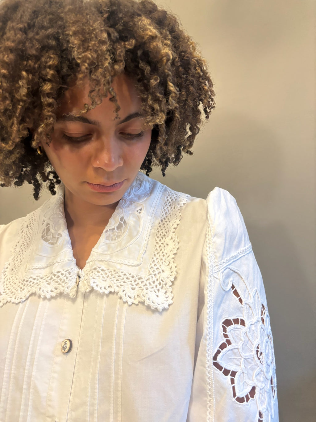 Vintage cotton wow embroidered blouse
