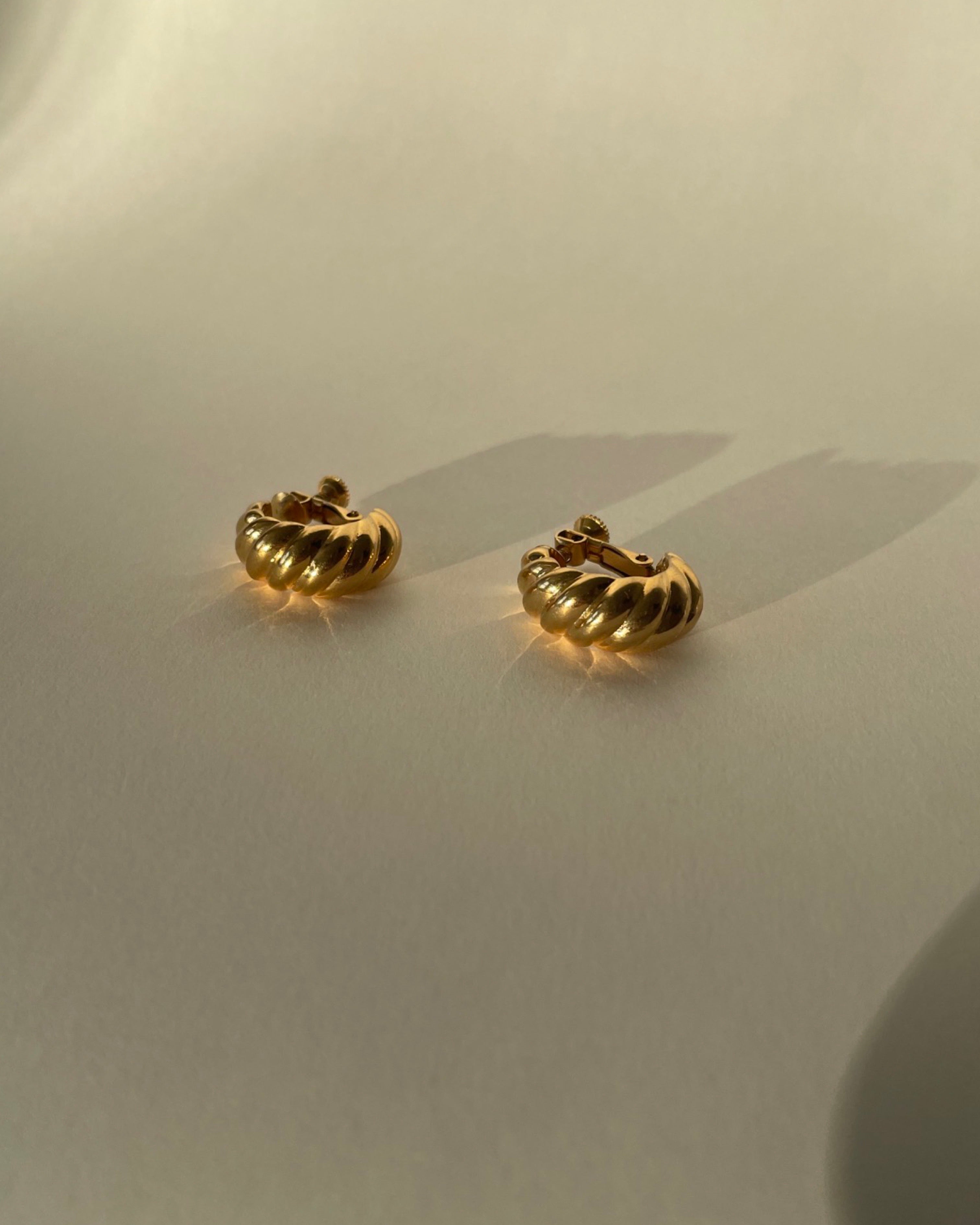 Napier Gold Twisted Hoop Earrings VS x R 30