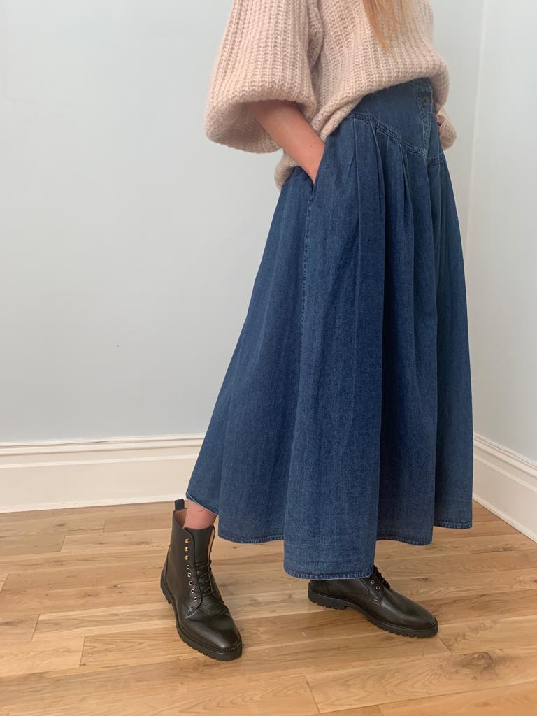 Vintage button front soft long denim skirt –