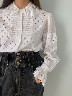 Vintage statement embroidery anglaise blouse