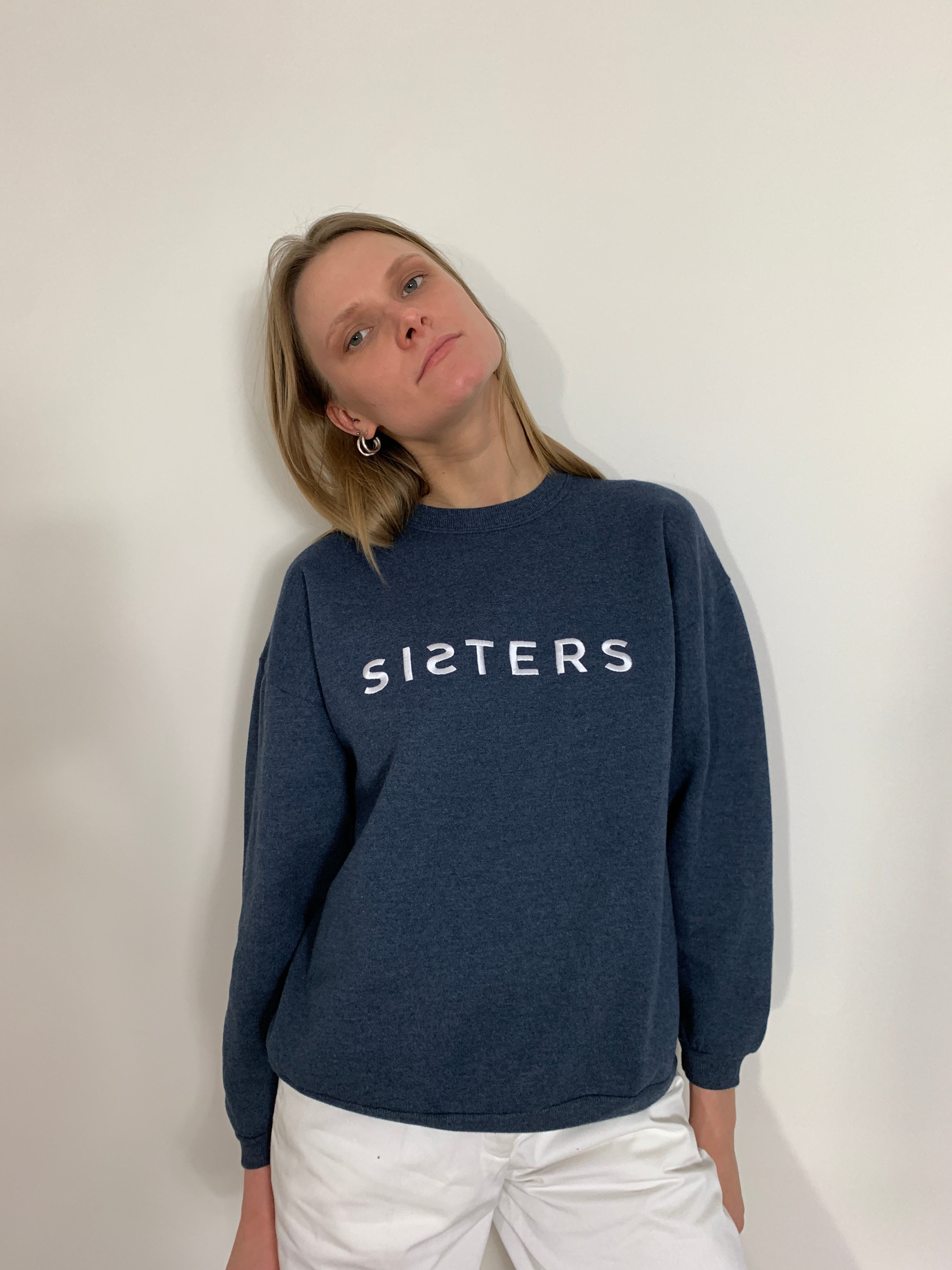 SISTERS embroidered sweatshirt S3