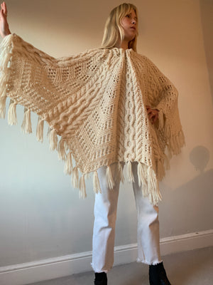 Incredible Vintage wool knitted poncho