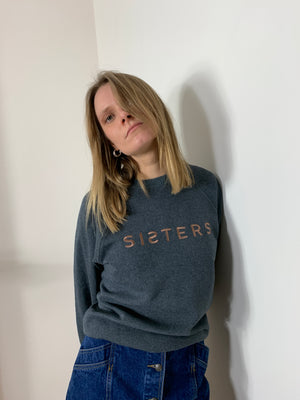SISTERS embroidered sweatshirt S1