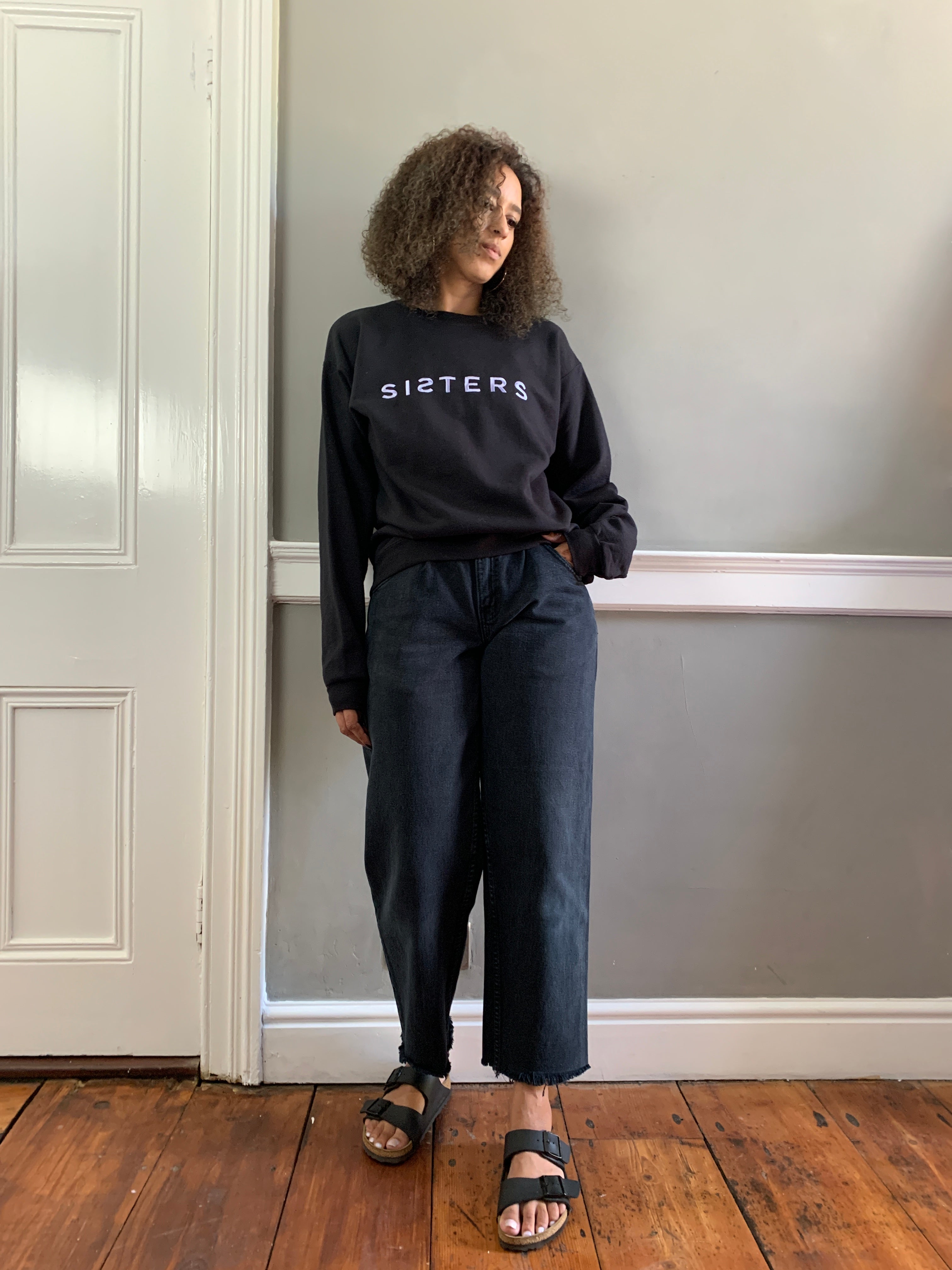 SISTERS embroidered sweatshirts Small/Medium