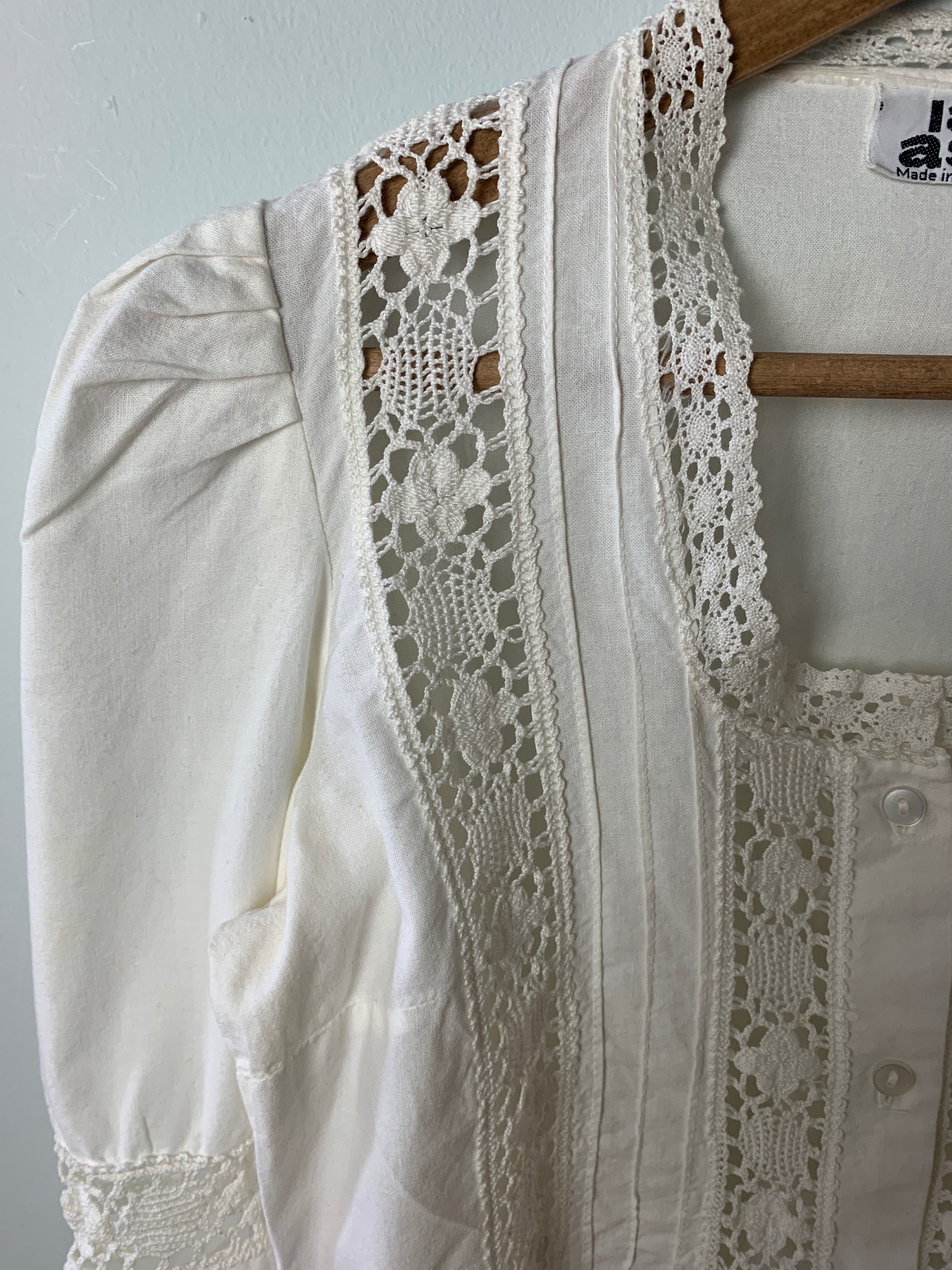 Laura Ashley 1970's linen and lace blouse
