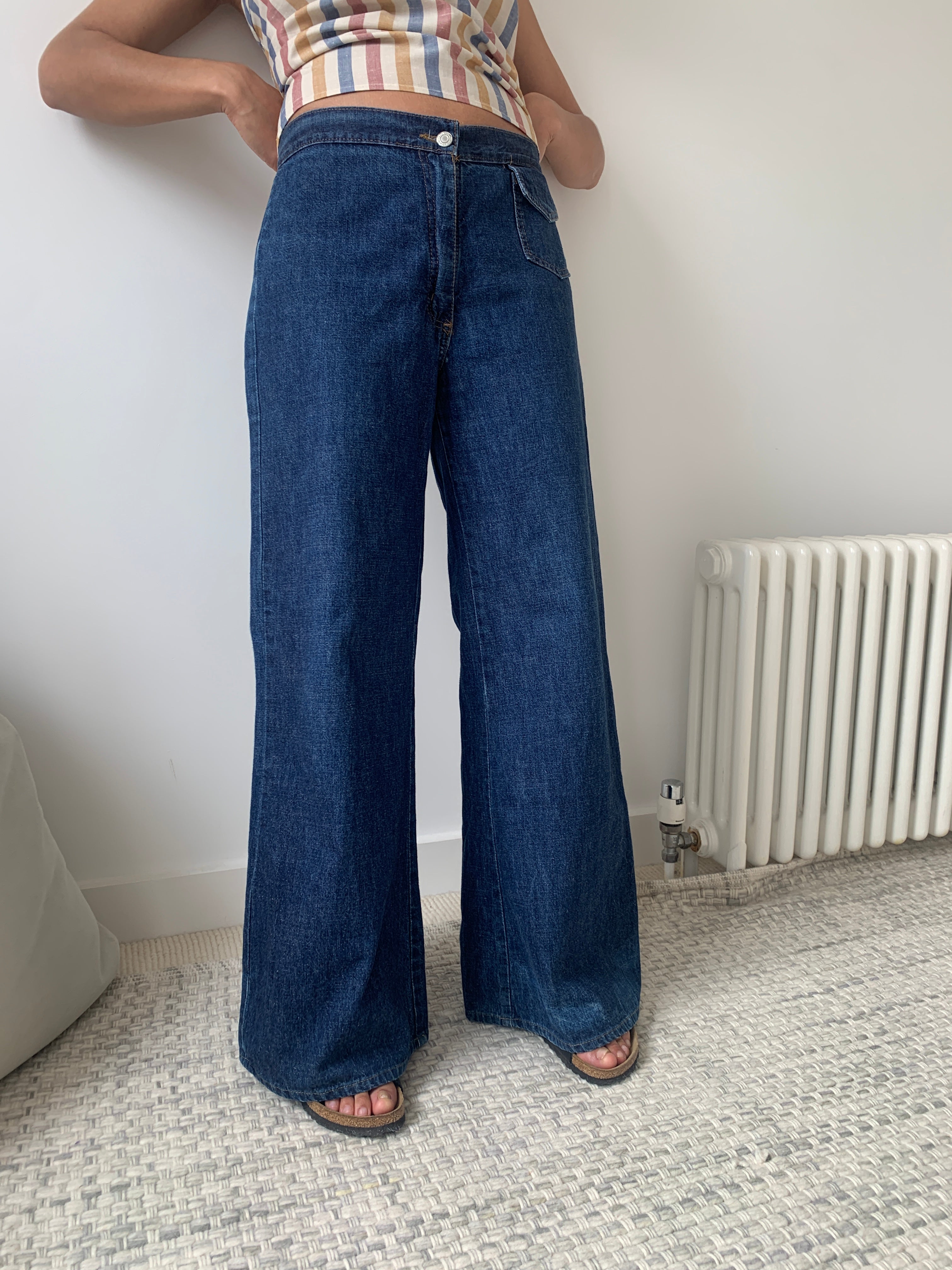 Vintage wide leg jeans W33