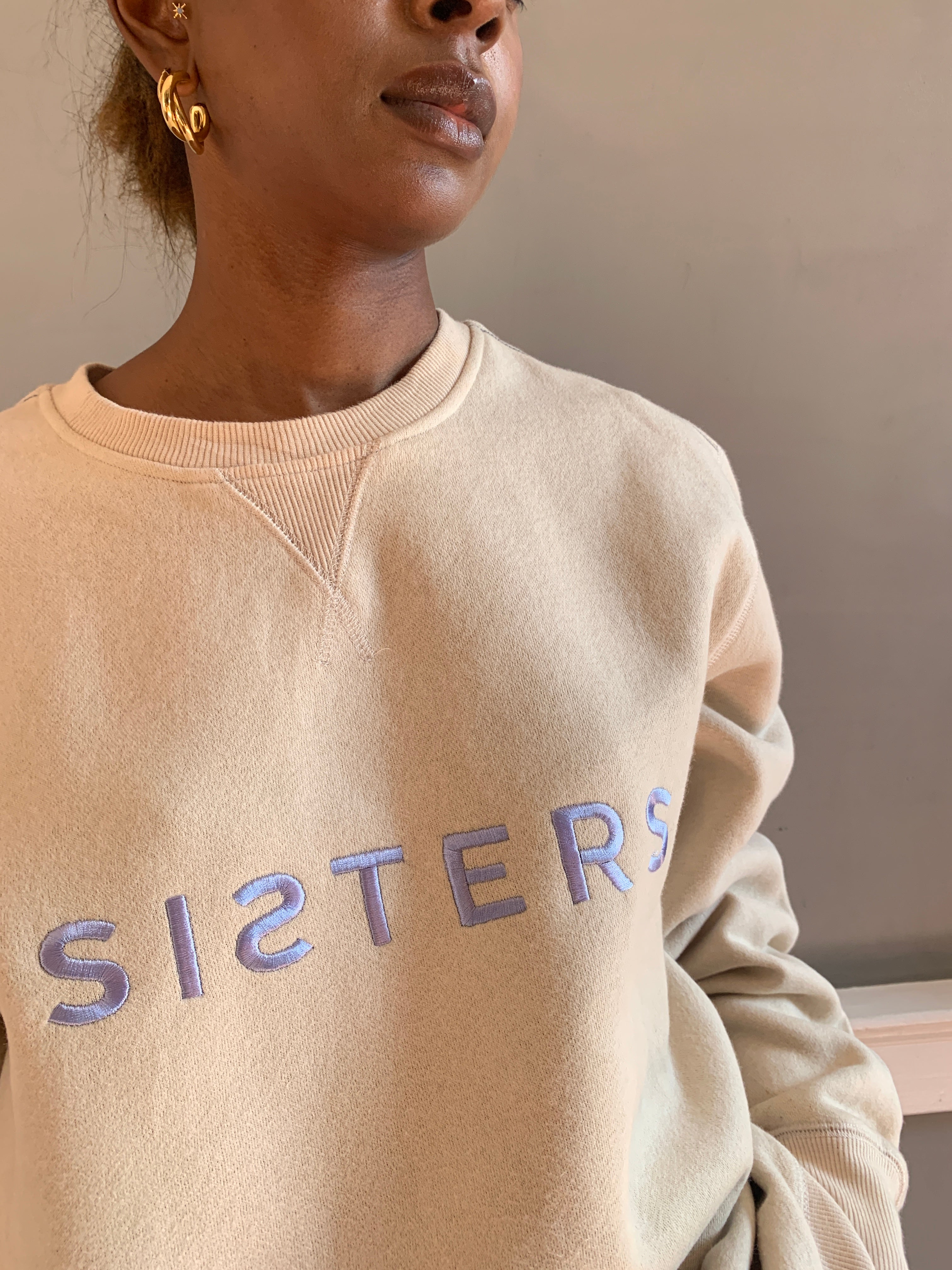 SISTERS embroidered sweatshirt Medium SS107