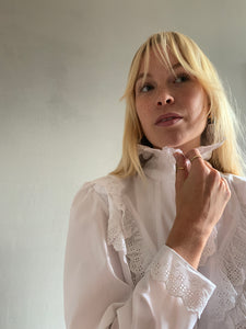Vintage cotton embroidery blouse