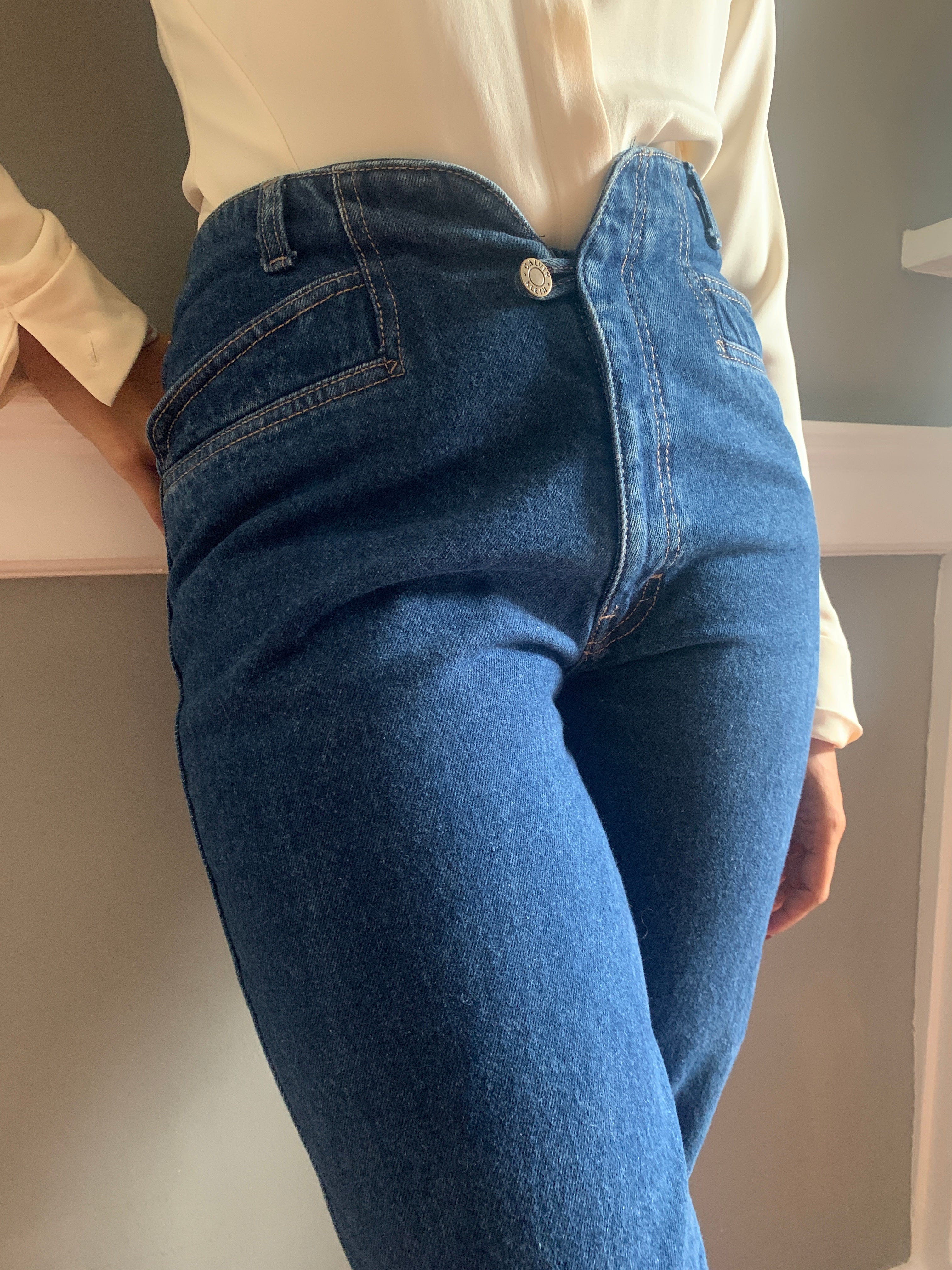 Vintage Calvin Klein jeans - shaped waist  W28