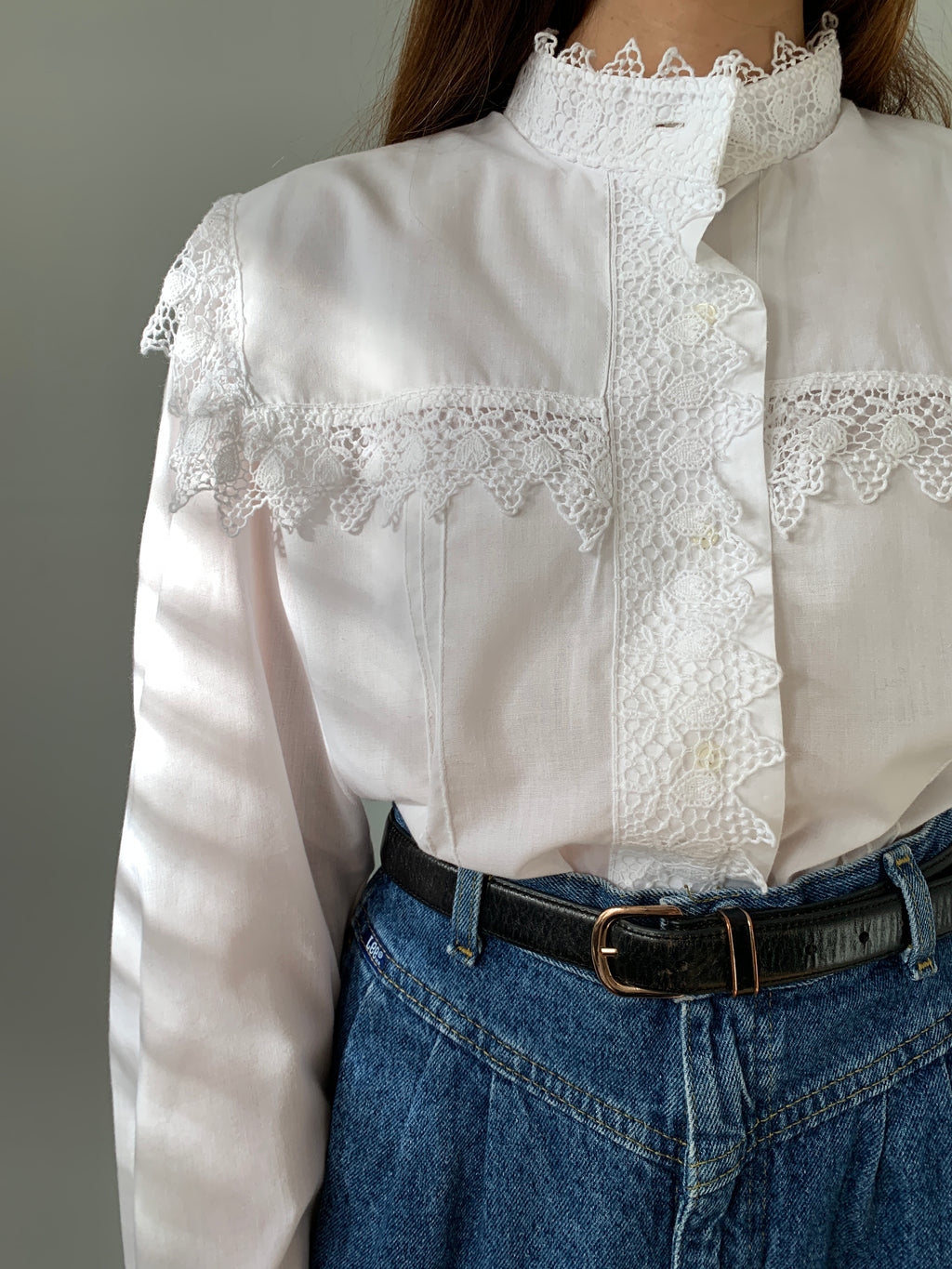 Linea Leonardo big collar cotton lace blouse