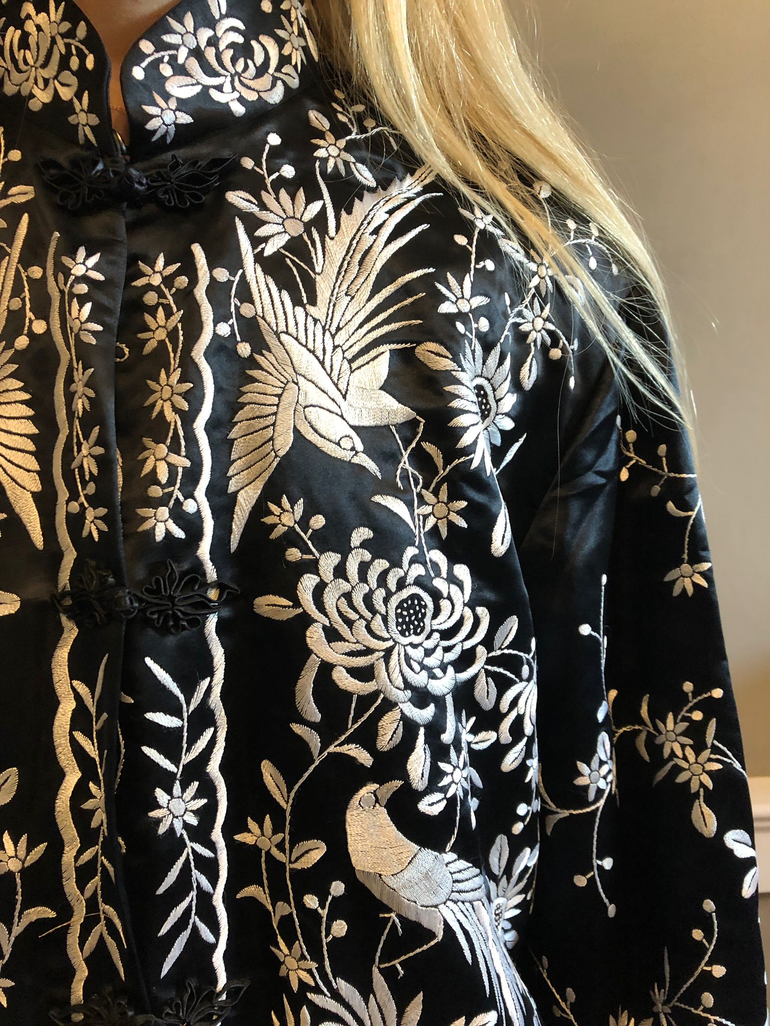 Vintage silk embroidered Chinese style jacket