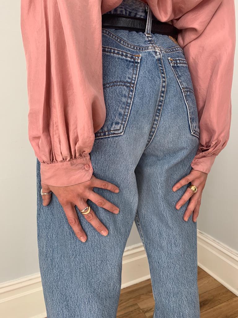 Vintage Levis high waisted loose tapered jeans W32