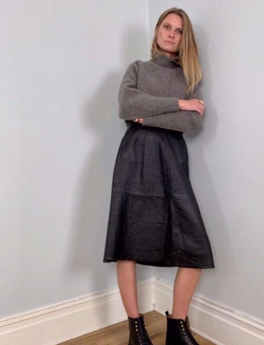 Confezioni 1980's pleat front A-line leather skirt